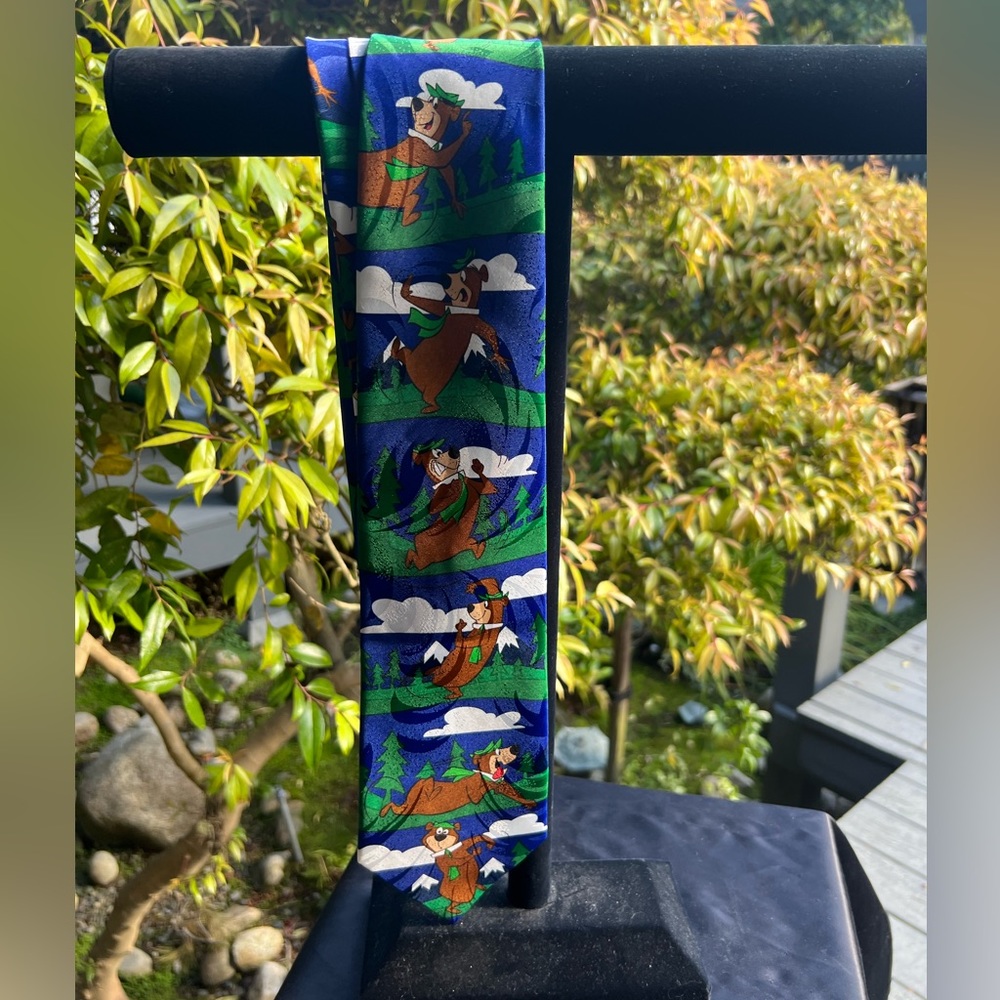Cartoon Network 🐻 Yogi Bear Blue Tie